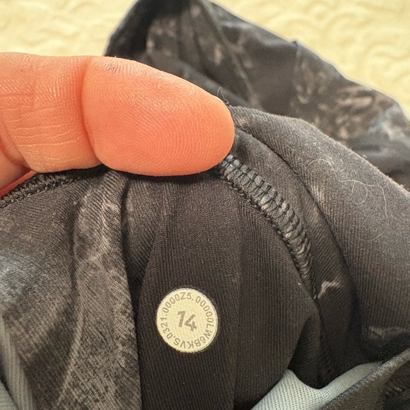 Lululemon swift speed high rise Leggings 14 - Picture 9 of 9